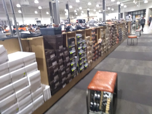 Shoe Store «DSW Designer Shoe Warehouse», reviews and photos, 1 Walden Galleria, Buffalo, NY 14225, USA