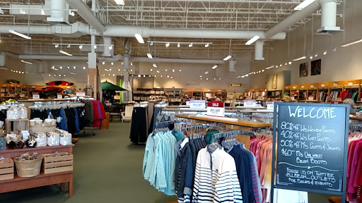 Clothing Store «L.L. Bean Outlet», reviews and photos, 31 Gusabel Ave, Nashua, NH 03063, USA