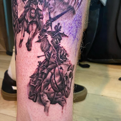 Explore mom and daughter tattoos ideas, creative tattoo ideas in Austin, available at Golden Dragon Studios