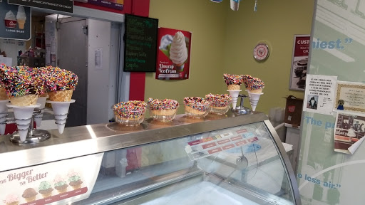 Ice Cream Shop «Carvel», reviews and photos, 3320 N 5th Street Hwy, Reading, PA 19605, USA