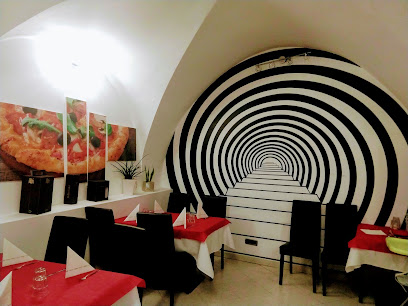 Pizzeria CHEF - Largo Giosuè Carducci, 31, 38122 Trento TN, Italy