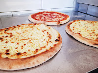 Plats et boissons du Pizzeria Distributeur 24/7 Pizza à Audincourt - n°1