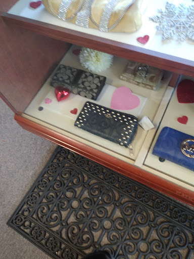 Pawn Shop «Pawndingo», reviews and photos, 594 Union Blvd, Totowa, NJ 07512, USA