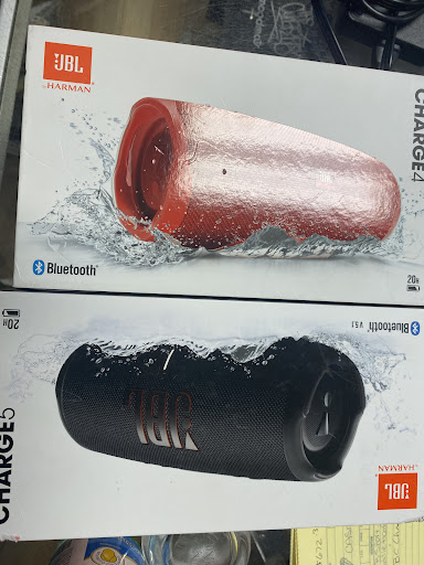 Pawn Shop «R&D PAWN AND SMOKE SHOP», reviews and photos, 942 S Delsea Dr, Vineland, NJ 08360, USA