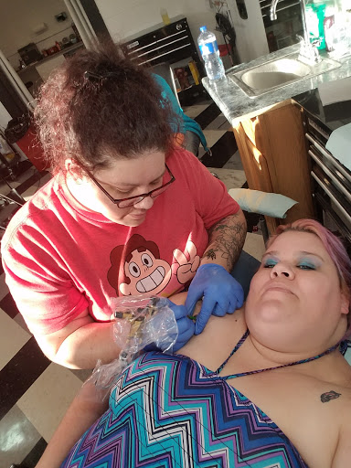 Tattoo Shop «Ink Slingers», reviews and photos, 1355 E Kearney St, Springfield, MO 65803, USA