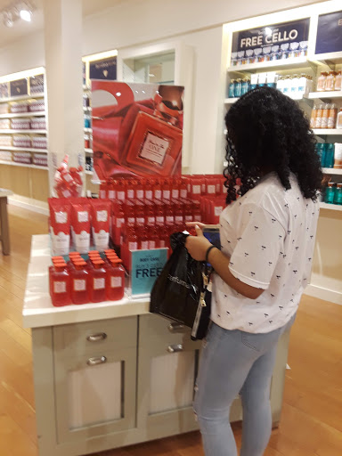 Beauty Supply Store «Bath & Body Works», reviews and photos, 9349 W Atlantic Blvd, Coral Springs, FL 33071, USA