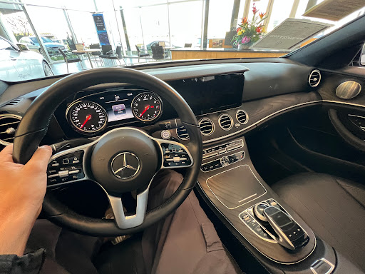 Mercedes Benz Dealer «Mercedes-Benz of Marin», reviews and photos, 540 Francisco Blvd W, San Rafael, CA 94901, USA