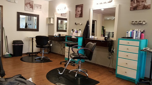 Beauty Salon «Hair Teazers», reviews and photos, 43 Warsaw Ave, Dry Ridge, KY 41035, USA