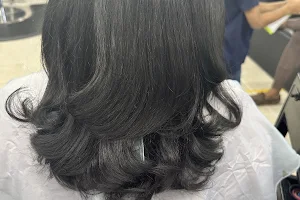 Maribel Dominican Hair Salon image