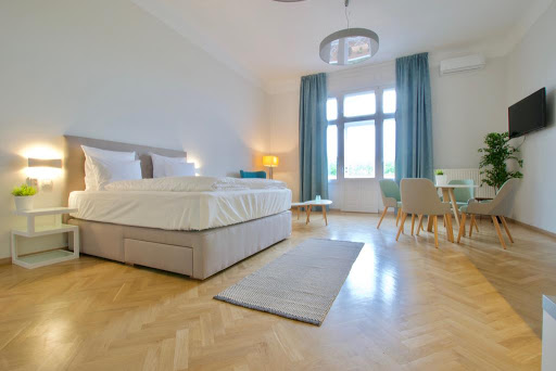 Euro Pest Luxury Suites by Hi5 Apartments