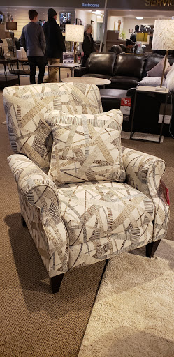 Furniture Store «Art Van Furniture - Muskegon», reviews and photos, 630 Seminole Rd, Muskegon, MI 49441, USA