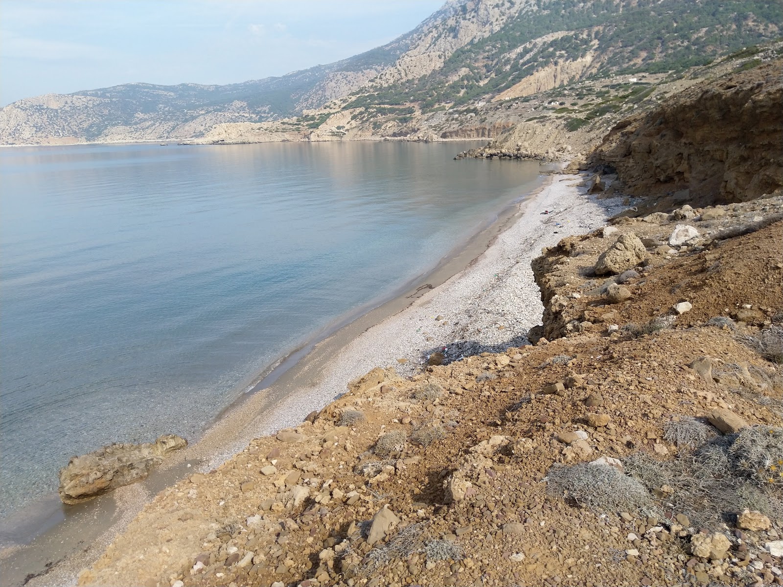 Foto de Adeia beach con arena fina y guijarros superficie