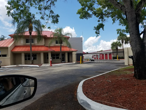Self-Storage Facility «CubeSmart Self Storage», reviews and photos, 10755 Pembroke Rd, Pembroke Pines, FL 33025, USA