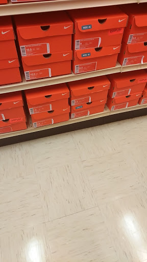 Sporting Goods Store «Academy Sports + Outdoors», reviews and photos, 7513 N Interstate Hwy 35, Austin, TX 78752, USA