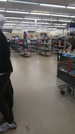 Thrift Store «Thrift Town», reviews and photos, 1516 S Westmoreland Rd, Dallas, TX 75211, USA