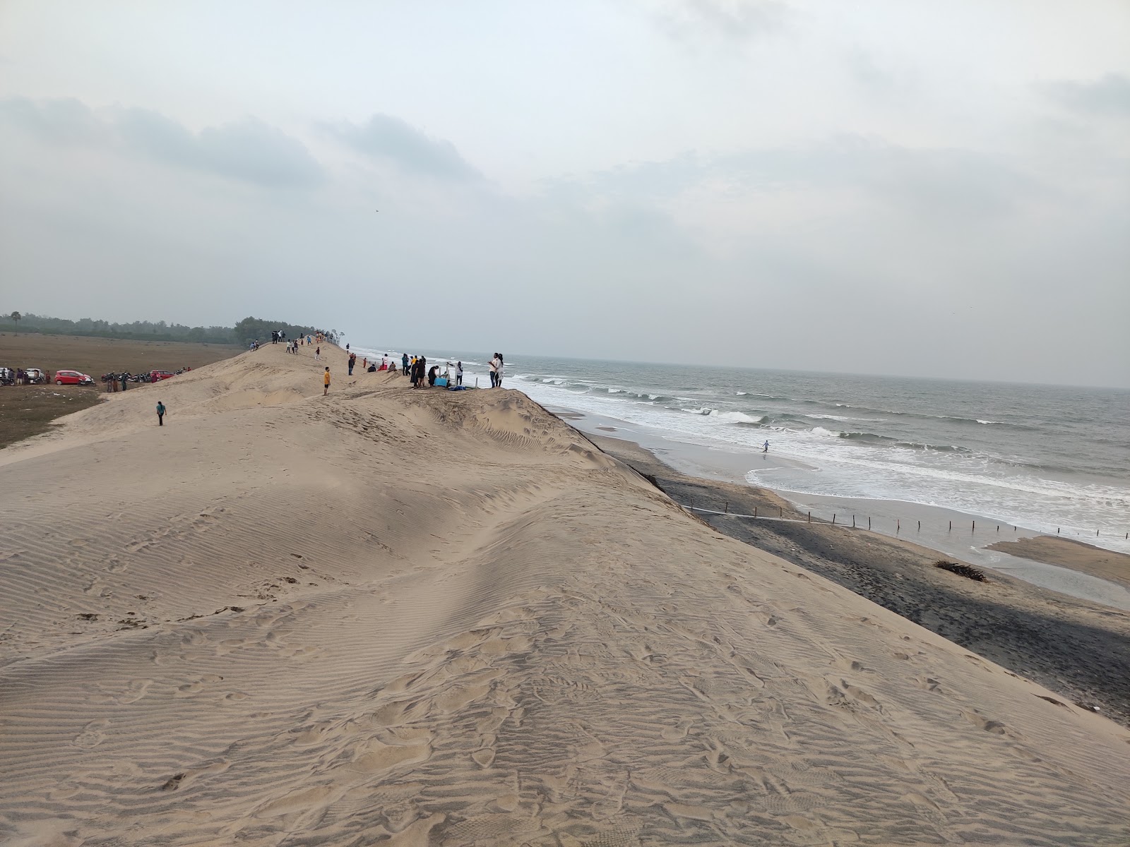 Chodipallipeta Beach'in fotoğrafı düz ve uzun ile birlikte