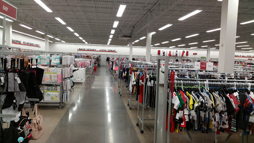 Clothing Store «Burlington Coat Factory», reviews and photos, 3475 Westdale Dr SW, Cedar Rapids, IA 52404, USA
