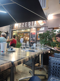 Atmosphère du Pizzeria Urban and Food à Salon-de-Provence - n°2