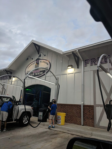 Cherry Blossom Express Car Wash en Macon