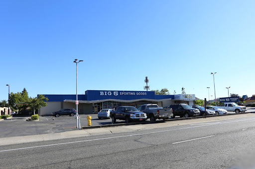 Sporting Goods Store «Big 5 Sporting Goods», reviews and photos, 3420 Arden Way, Sacramento, CA 95825, USA