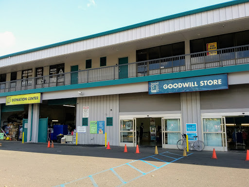 Thrift Store «Goodwill», reviews and photos
