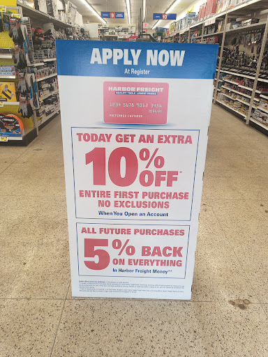 Hardware Store «Harbor Freight Tools», reviews and photos, 904 N Lake St, Aurora, IL 60506, USA