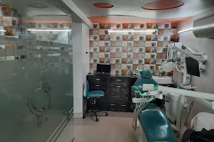 Aggarwal Dental Clinic image