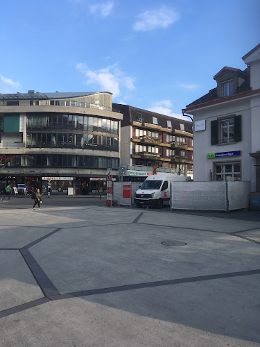 Bahnhof . Taxi Interlaken - Thun