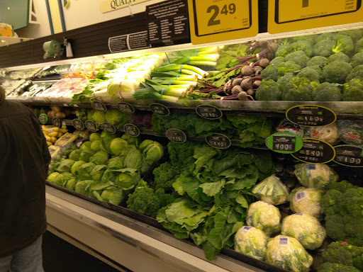 Grocery Store «Food Lion», reviews and photos, 241 Gateway Plaza Ste 104, Gate City, VA 24251, USA