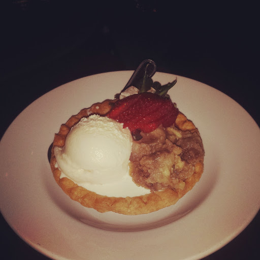 Southern Restaurant (US) «Buttons Restaurant Fort Worth», reviews and photos, 4701 West Fwy, Fort Worth, TX 76107, USA