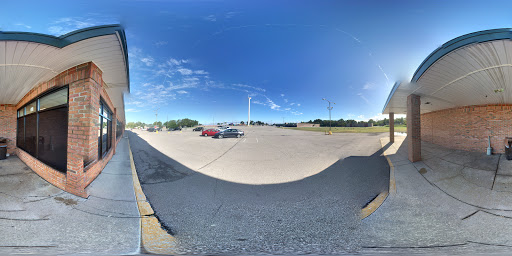 Grocery Store «Apples Grocery Store», reviews and photos, 4100 Ivanhoe Ave, Sheffield Lake, OH 44054, USA