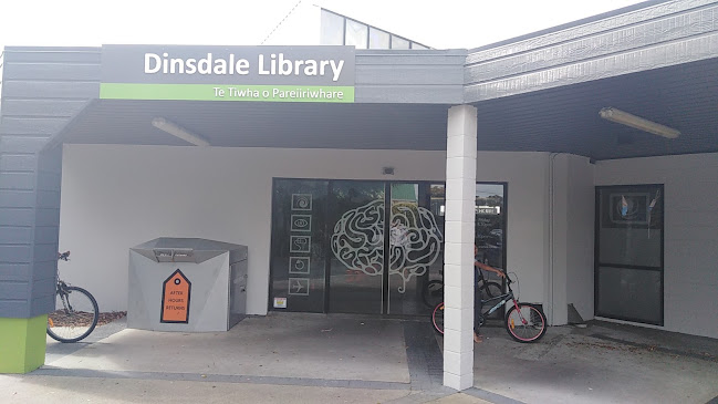 Dinsdale Library - Te Tiwha O Pareiiriwhare