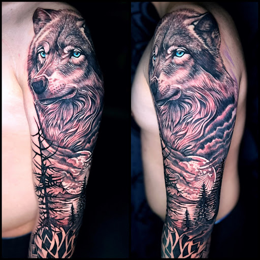 Explore little dragon tattoo ideas, creative tattoo ideas in Honolulu, available at Aloha Tattoo Waikiki Hilton Hawaiian Village Rainbow Bazaar