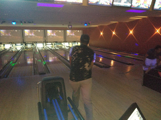 Bowling Alley «Stuart Bowl - Lanes & Lounge», reviews and photos, 1638 SE Federal Hwy, Stuart, FL 34994, USA