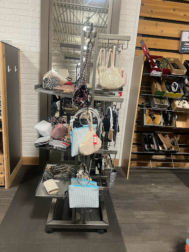 Shoe Store «DSW Designer Shoe Warehouse», reviews and photos, 43713 W Oaks Dr, Novi, MI 48377, USA