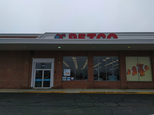 Pet Supply Store «Petco Animal Supplies», reviews and photos, 6612 Richmond Hwy, Alexandria, VA 22306, USA