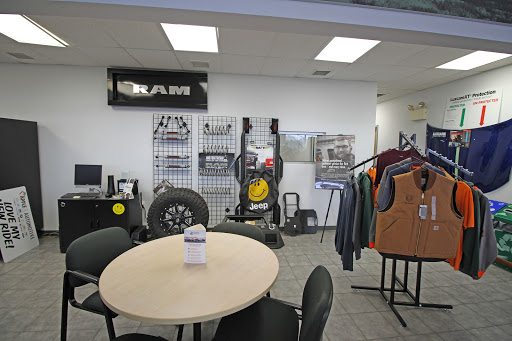 Used Car Dealer «Apple CDJR of Hanover», reviews and photos, 200 Eisenhower Dr, Hanover, PA 17331, USA