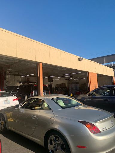 Tire Shop «Firestone Complete Auto Care», reviews and photos, 11905 Ventura Blvd, Studio City, CA 91604, USA