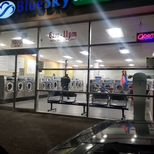 Laundromat «Blue Sky Eco Laundry of Gresham», reviews and photos, 1975 NE Division St, Gresham, OR 97030, USA