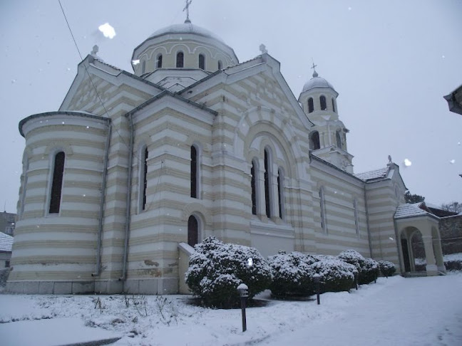 Храм „Св. Никола Нови“ – стара църква - Лом