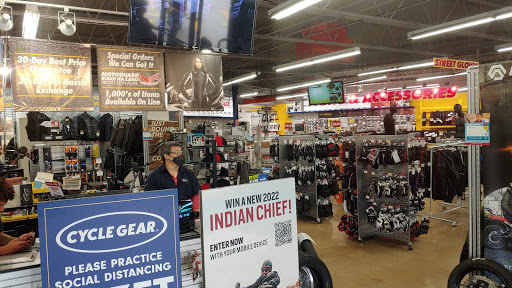 Motorcycle Parts Store «Cycle Gear», reviews and photos, 1424 Airport Fwy, Bedford, TX 76022, USA