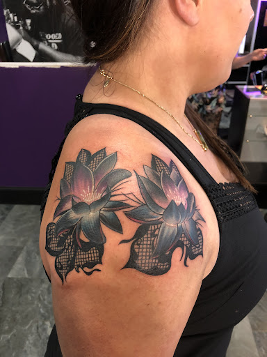 Tattoo Shop «Black Heart Tattoo», reviews and photos, 1926 Hudson Bridge Rd, Stockbridge, GA 30281, USA