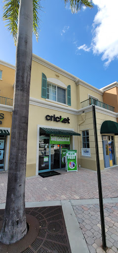 Cricket Wireless Authorized Retailer, 1874 N Young Cir, Hollywood, FL 33020, USA, 