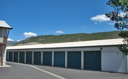 Self-Storage Facility «A Storage Place - Englewood», reviews and photos, 3615 S Bryant St, Englewood, CO 80110, USA