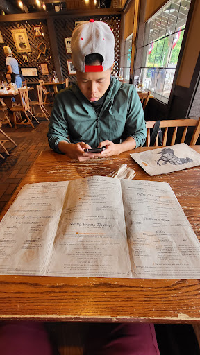 American Restaurant «Cracker Barrel Old Country Store», reviews and photos, 12357 Hornsby Ln, Newport News, VA 23602, USA