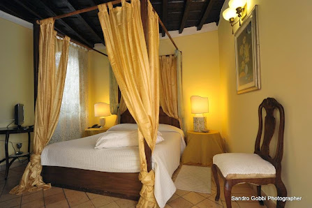 Hotel Ristorante Romantica Pucci Piazza Cavour, 1, 01022 Bagnoregio VT, Italia