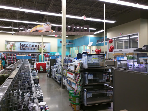 Pet Supply Store «Petco Animal Supplies», reviews and photos, 226 Thornton Drive, Dickson, TN 37055, USA
