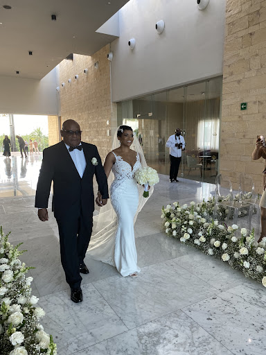 Bridal Shop «Elegance By Roya Bridal Atelier», reviews and photos, 1311 King St, Alexandria, VA 22314, USA