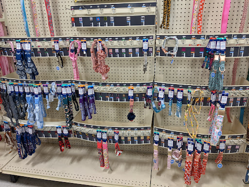 Pet Supply Store «PetSmart», reviews and photos, 13000 Aurora Ave N, Seattle, WA 98133, USA