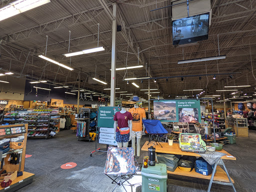 Camping Store «REI», reviews and photos, 1165 Perimeter Center W #200, Atlanta, GA 30338, USA